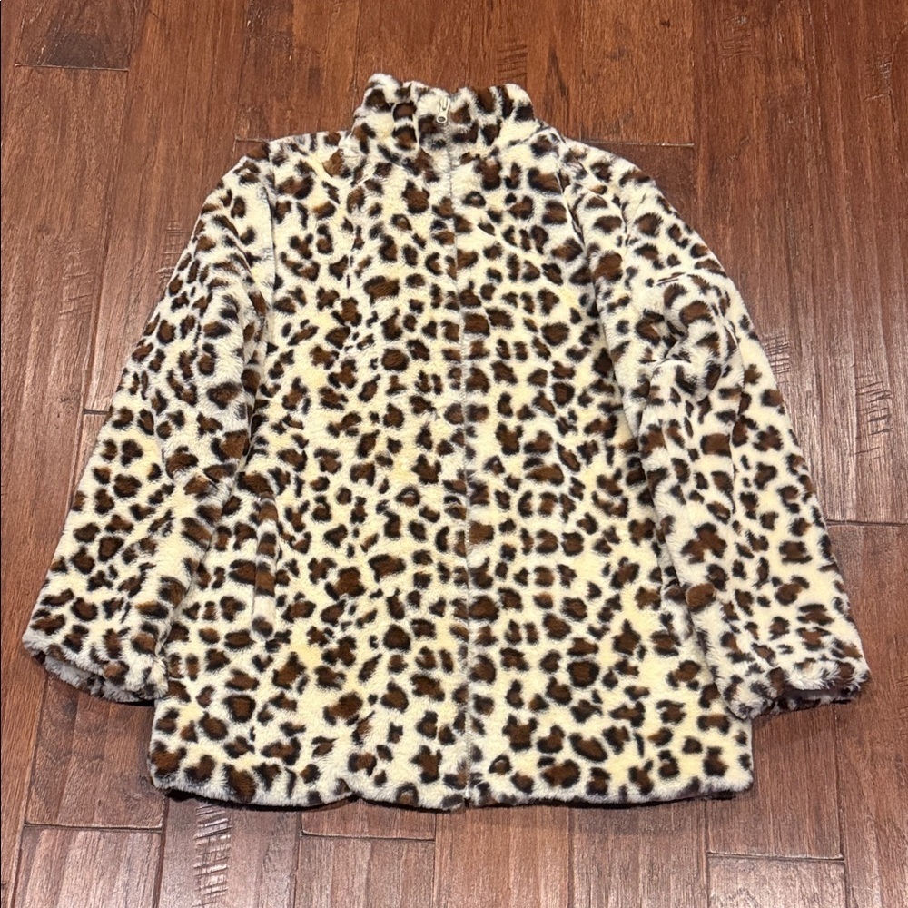 Leopard Print Faux Fur Jacket One size (Fits like an XL) - Picture 9 of 10